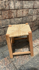 Banco de palha de milho baixo 28x28x37 altura Bota Fora